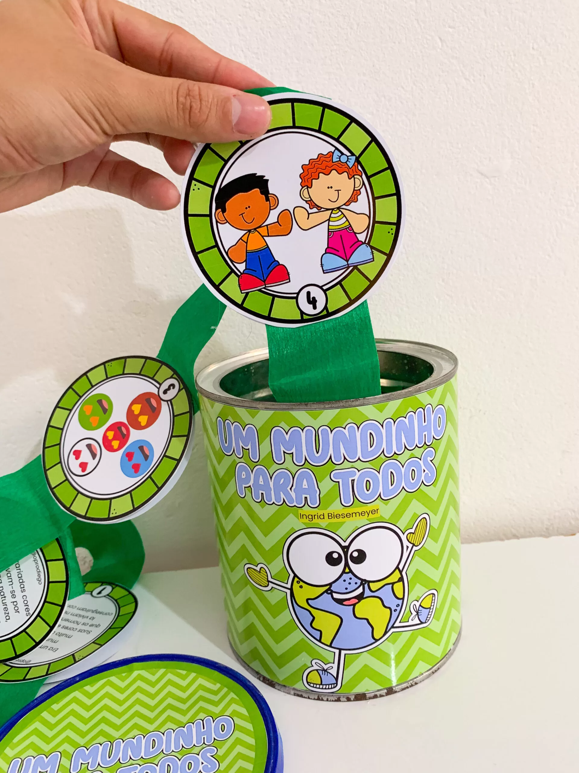 Poema na lata “Um Mundinho para Todos” - Imagem 2
